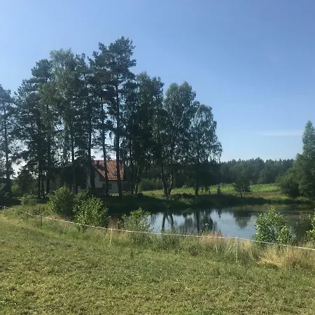 Dom wakacyjny Zaciszny Dom Nad Stawem *