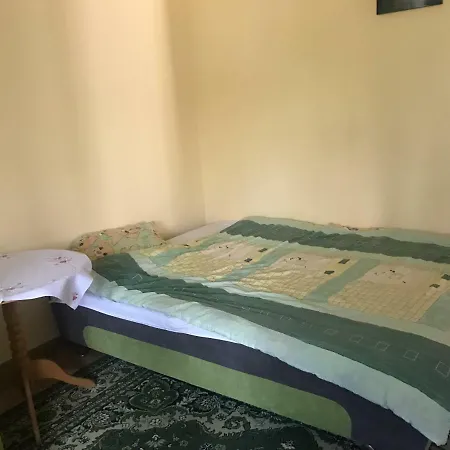 Dom wakacyjny Zaciszny Dom Nad Stawem *